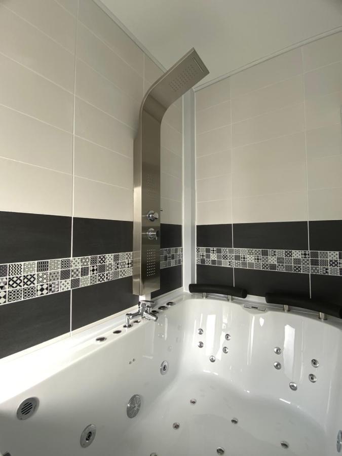 Les Appartements D'Au Coin Du Spa Boulogne-sur-Mer Esterno foto