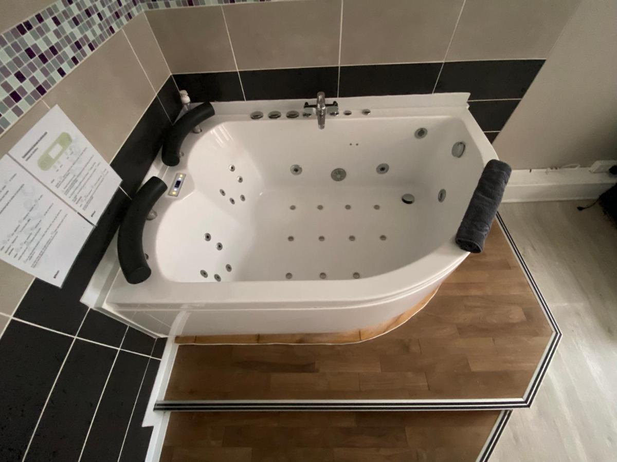 Les Appartements D'Au Coin Du Spa Boulogne-sur-Mer Esterno foto