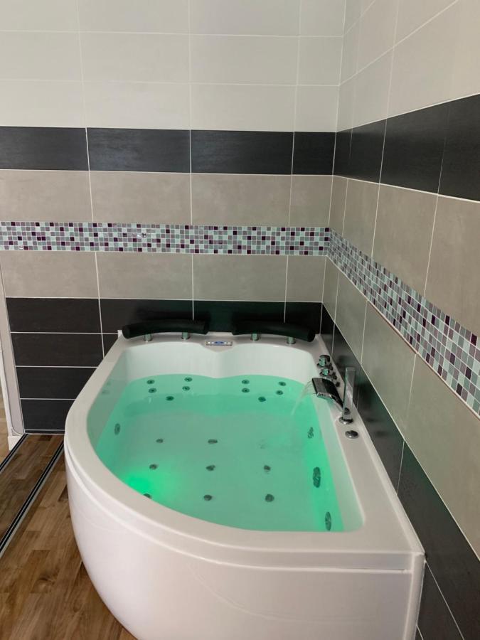 Les Appartements D'Au Coin Du Spa Boulogne-sur-Mer Esterno foto